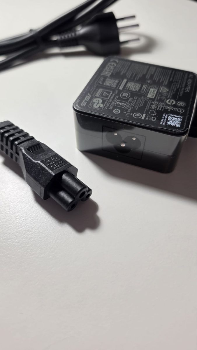 Asus Ladegerät: NEU Netzteil ASUS AC Adapter USB-C 45W – Neu und originalverpackt aus Wettingen von leo_5h6v 2
