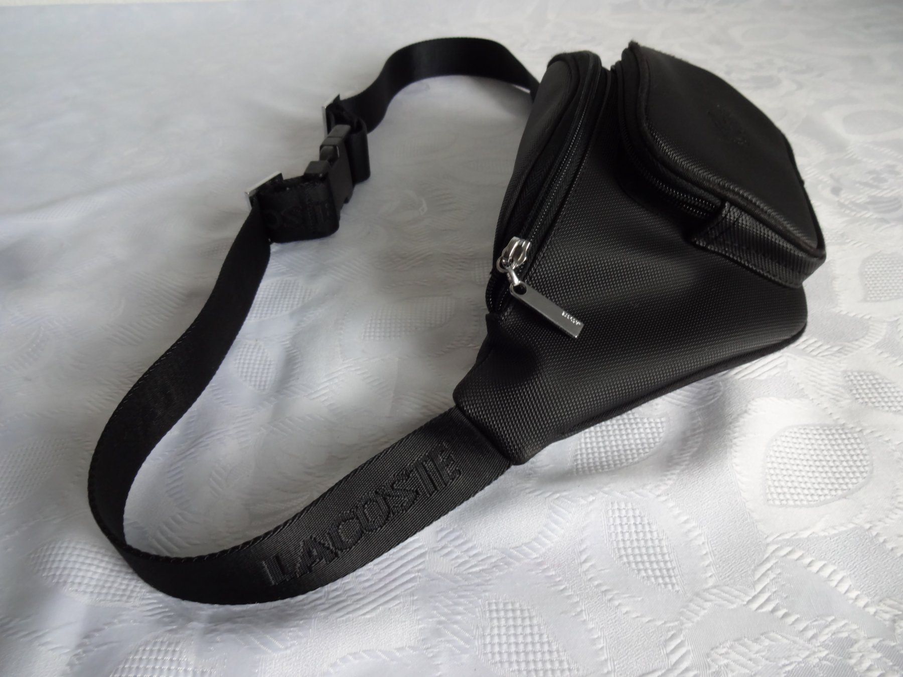 Lacoste Borse: Orig. " Lacoste" Bauchtasche – Usato da Frauenfeld venduto da Jahy 1