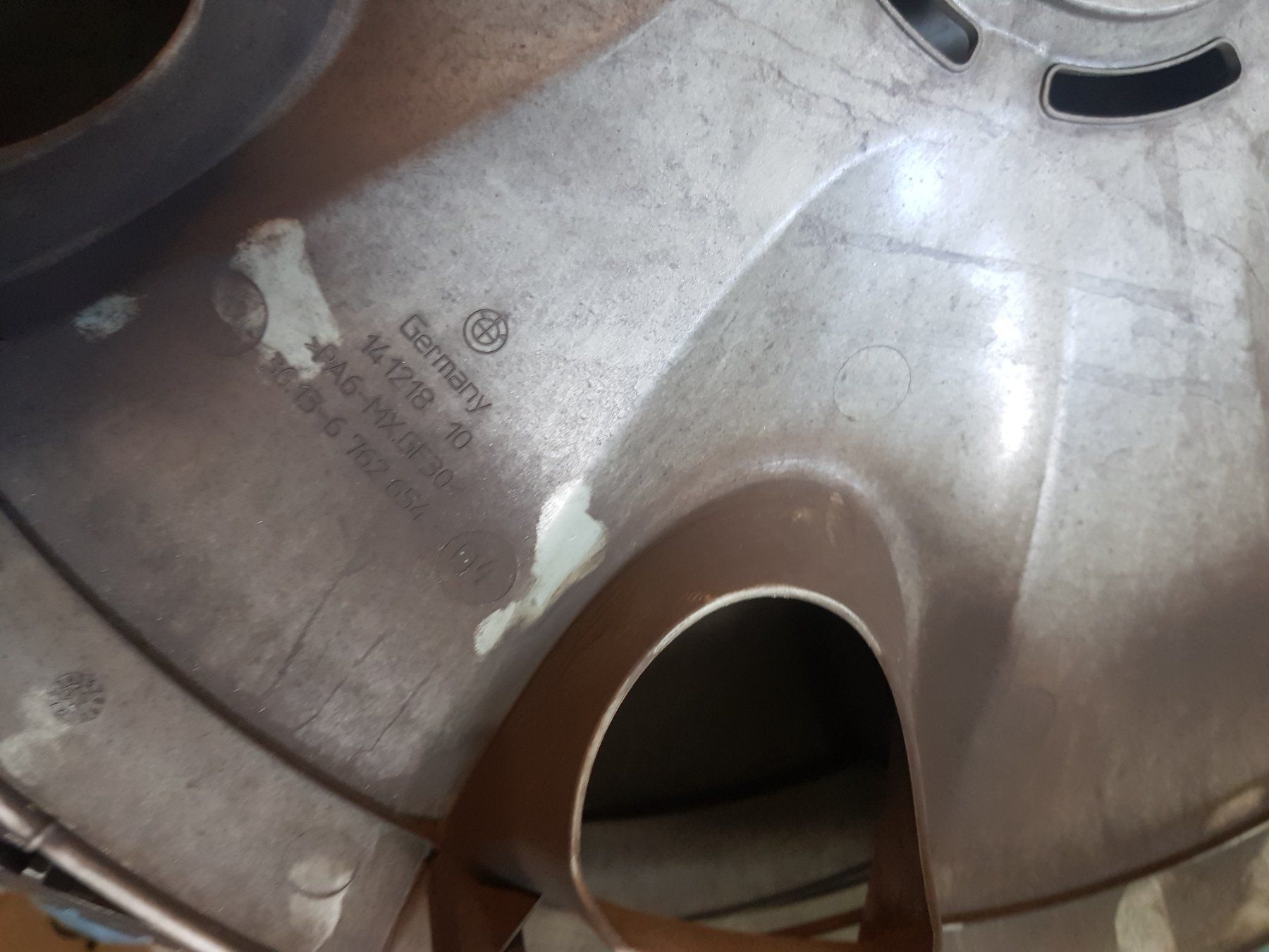 BMW Tutti pezzi di ricambio auto: Raddeckel BMW 16 zoll – Usato da Neuhausen venduto da ORGULLO 1