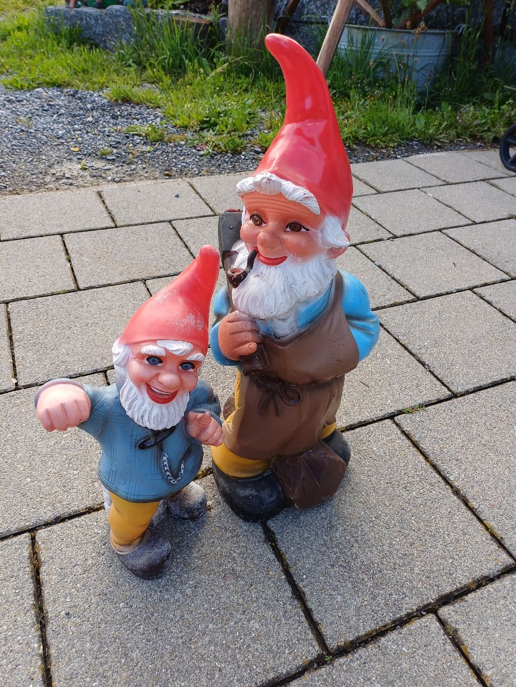 Statuette: 2 Gartenzwerge. 2 er Set .Gut erhalten  – Usato da Zuckenriet venduto da Res.