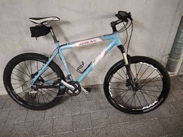 Mountainbike Arrow blau mit Shimano XT Ausstattung gebraucht