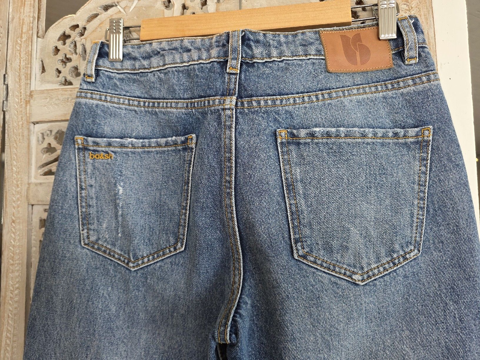 Ba&Sh Jeans: Jeans femme Bash neuf - taille 34 – Nuovo (secondo la descrizione) da Courgevaux venduto da AT12 4