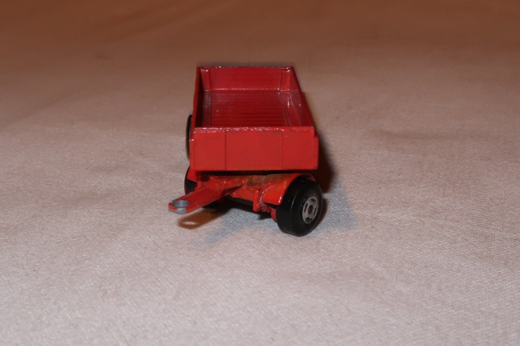 Mercedes-Benz Modellini d'auto: Matchbox Mercedes Trailer – Usato da Muttenz venduto da Laeckerlihamschter 2