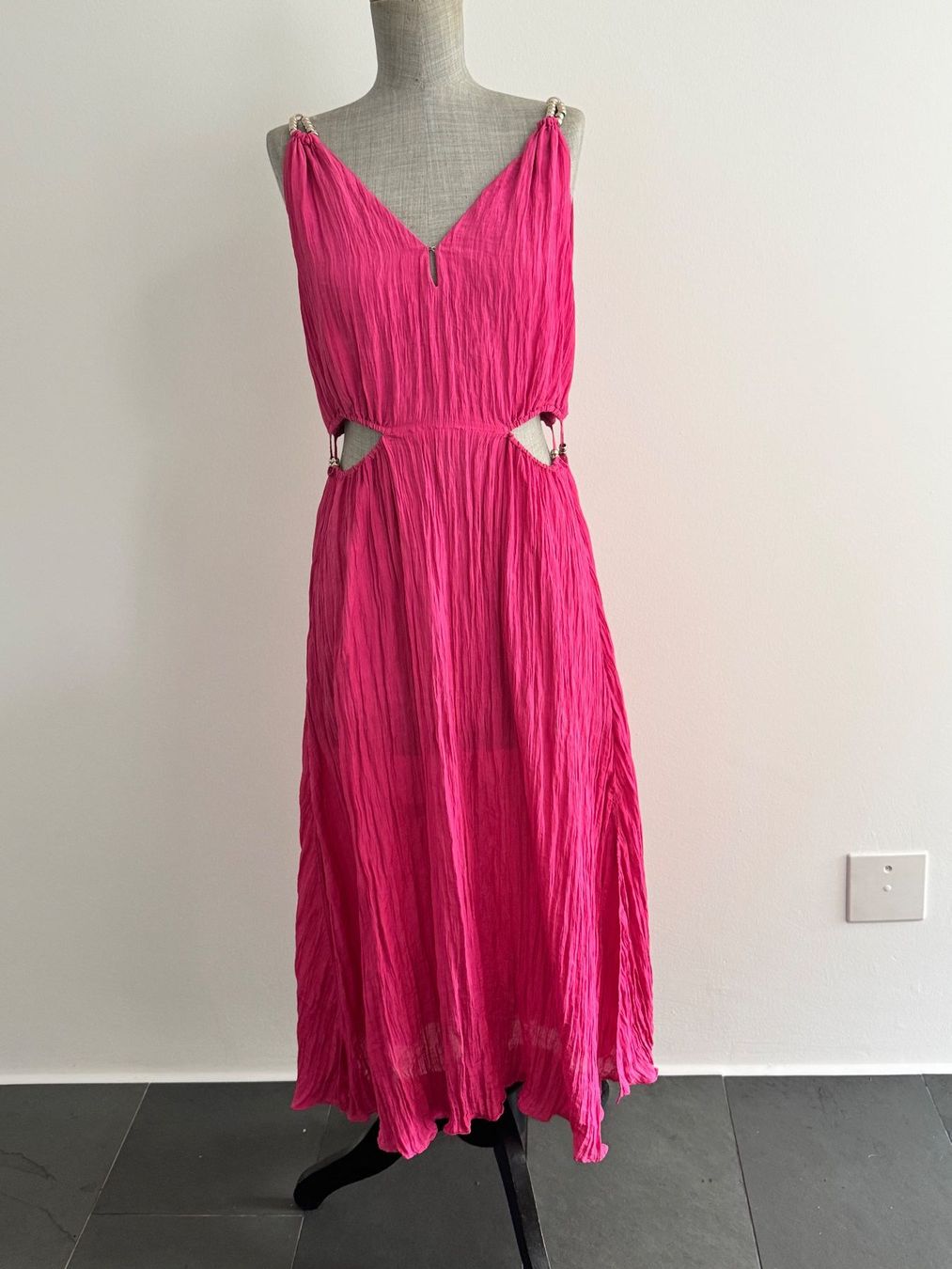 Maje Robes: Midi-Kleid von Maje Grösse 38 – Neuf (Voir description) à neerach par Ywonder