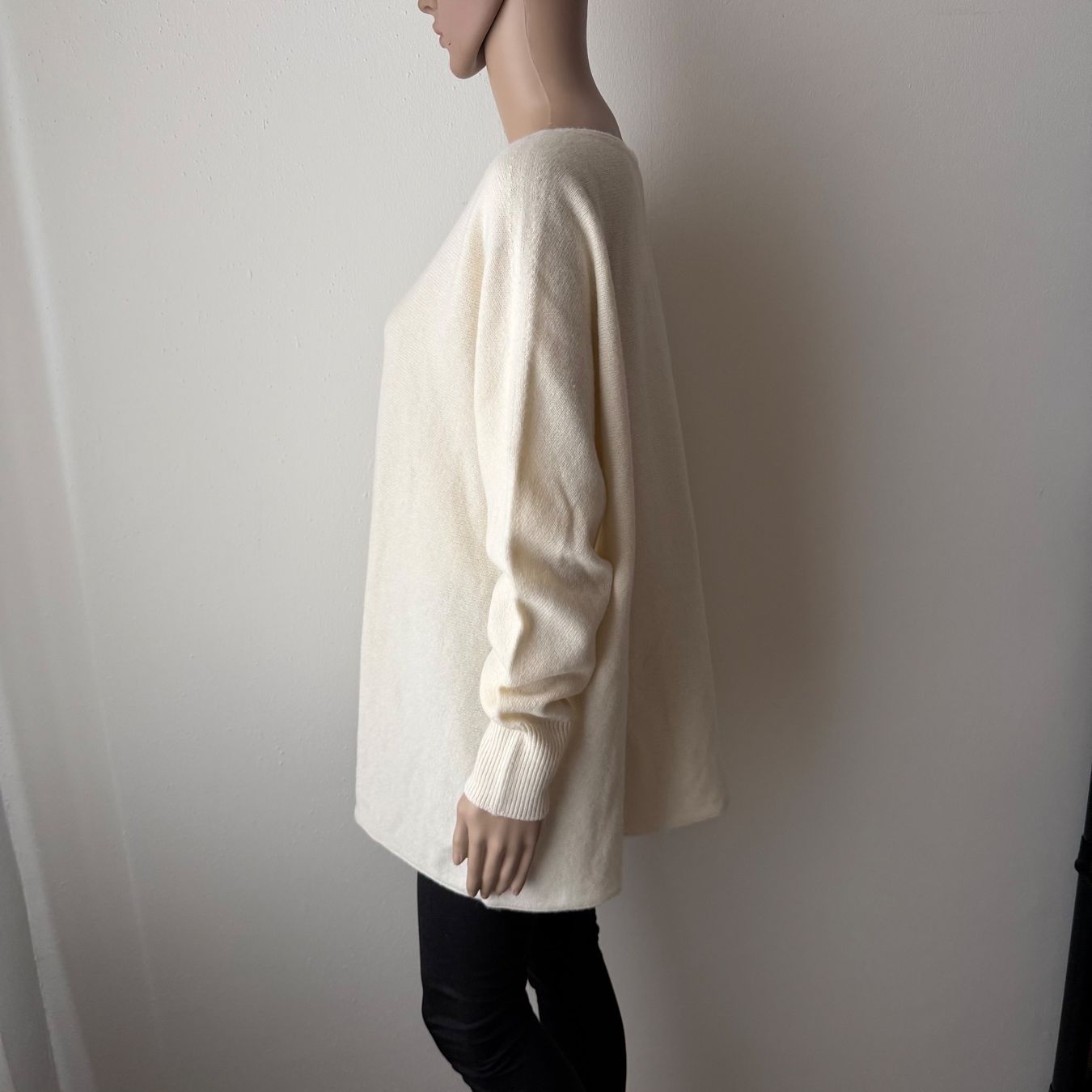 Uniqlo Maglioni & Felpe: neuer UNIQLO Pullover 🤍 – Nuovo e nell'imballaggio originale da Zürich venduto da ClosetQueen 3