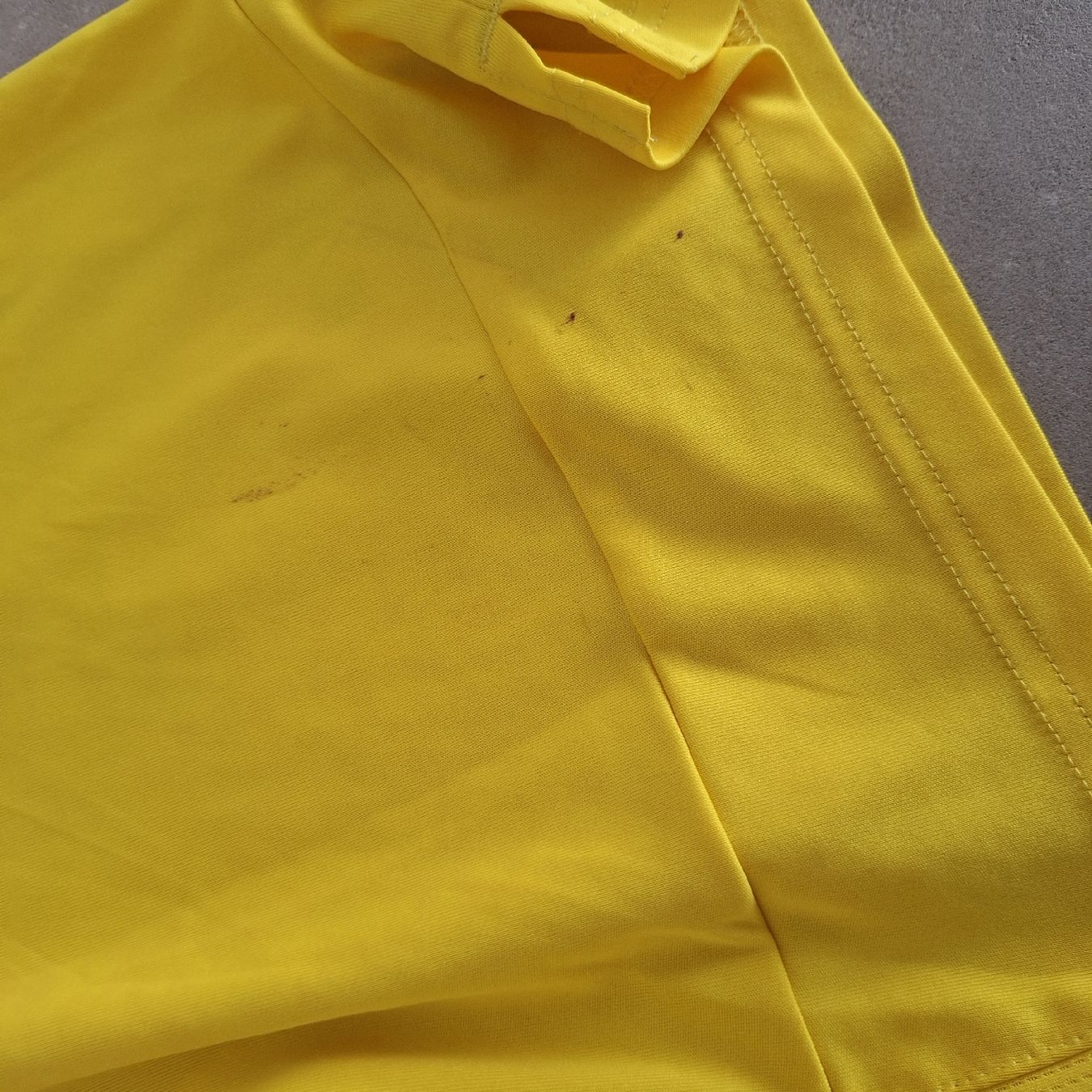 Leibchen & Hosen: puma bvb09 S  – Gebraucht aus Bellinzona von labottegadiElena 4