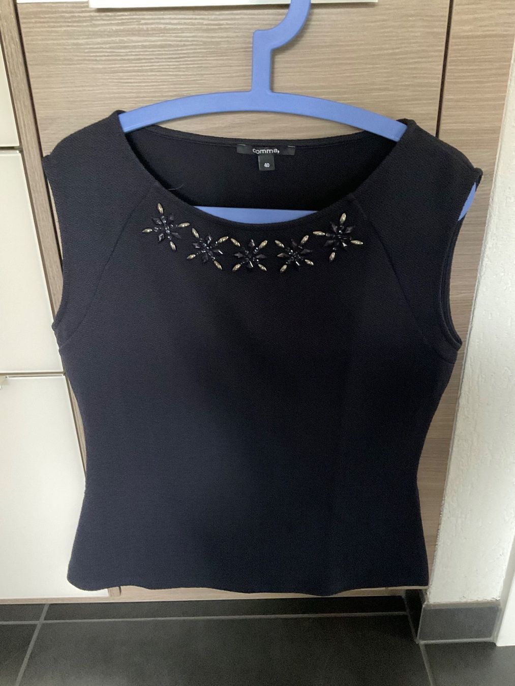 Comma Lotti di vestiti: sweat-shirt neuf comma – Nuovo (secondo la descrizione) da Riddes venduto da nati48 1