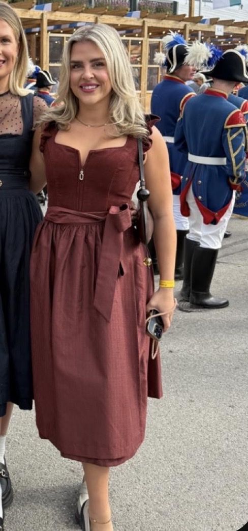 Kleider: Marjo Dirndl – Gebraucht aus Zürich von mel_ps55