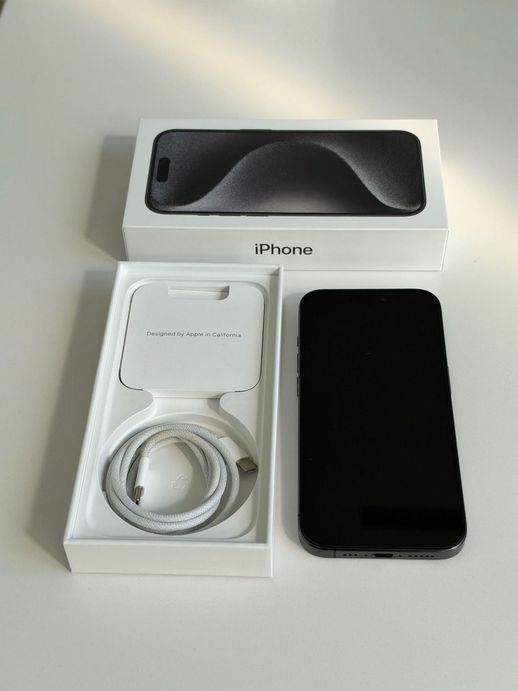 Apple Telefoni cellulari / Smartphones: Apple iPhone 15 Pro schwarz mit Originalverpackung – Usato da Steinmaur venduto da Boxsters0