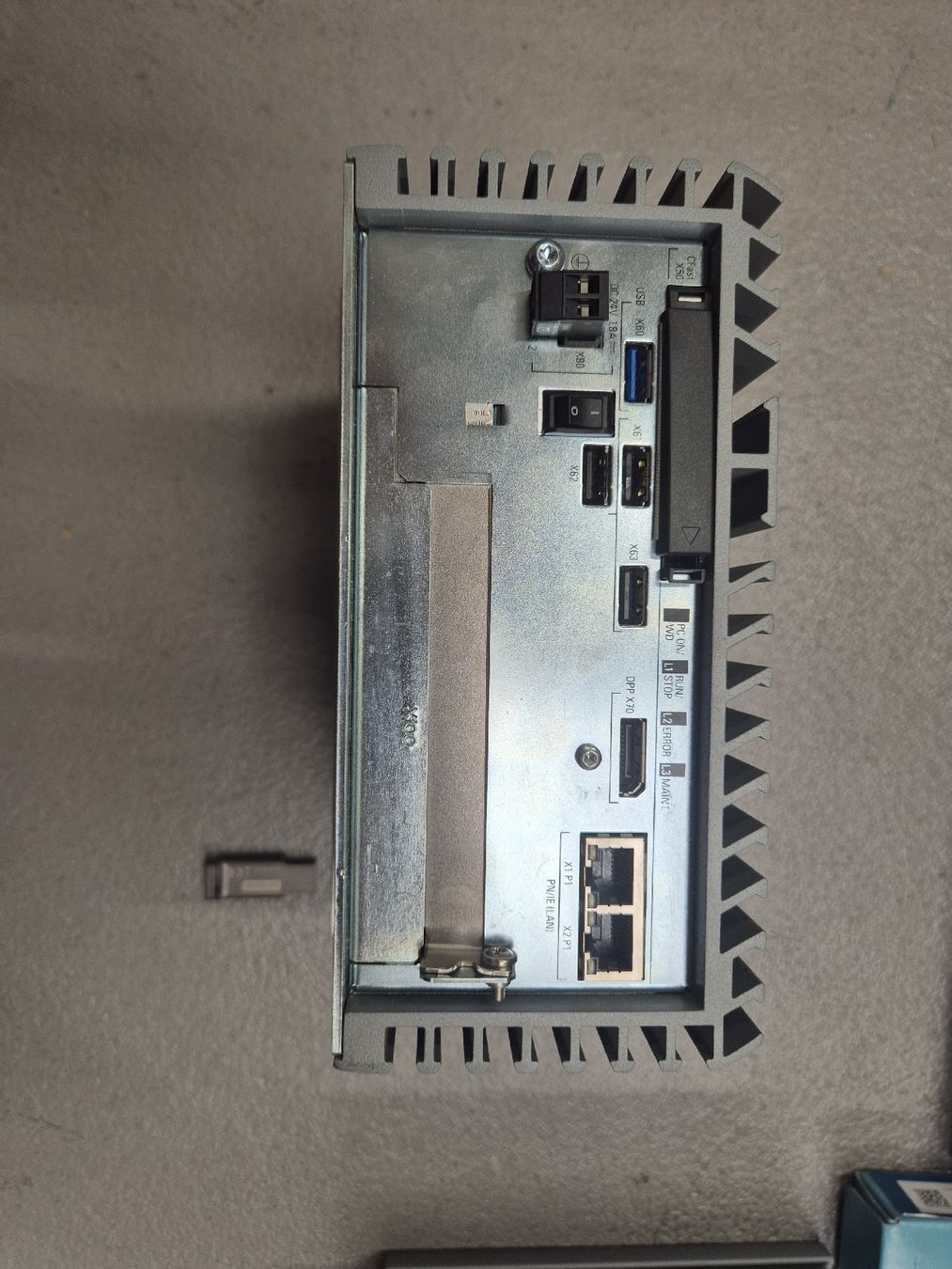 Siemens Componenti elettronici: 4 Stück Industrie PC Siemens Simatic Nanobox P – Nuovo e nell'imballaggio originale da Thalwil venduto da Moritz.A 2