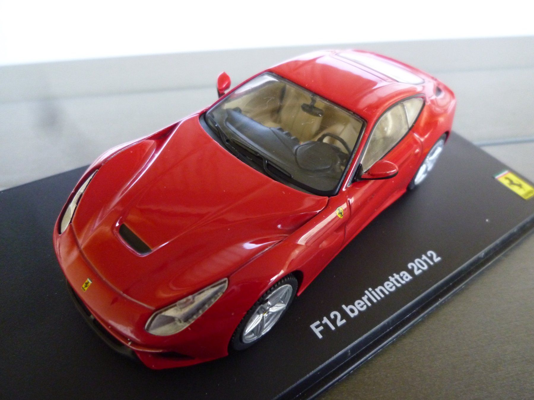 Ferrari Modellautos: Ferrari F12 berlinetta (2012) – Gebraucht aus Flawil von Imperiosud 5