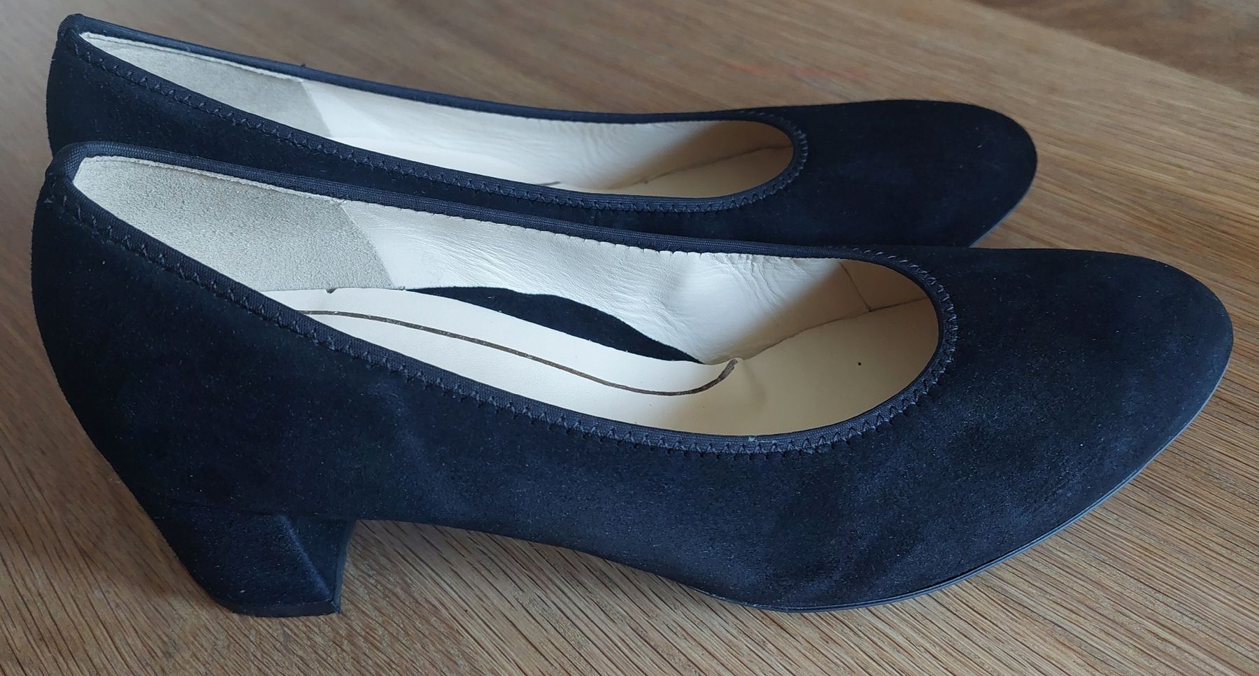Ara Scarpe da donna: Ara Pumps schwarz 40.5 – Usato da Schmidrüti venduto da Novemberchind 1