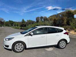 Ford Focus 1.0 SCTi, 125 PS, 8-fach bereift, unfallfrei