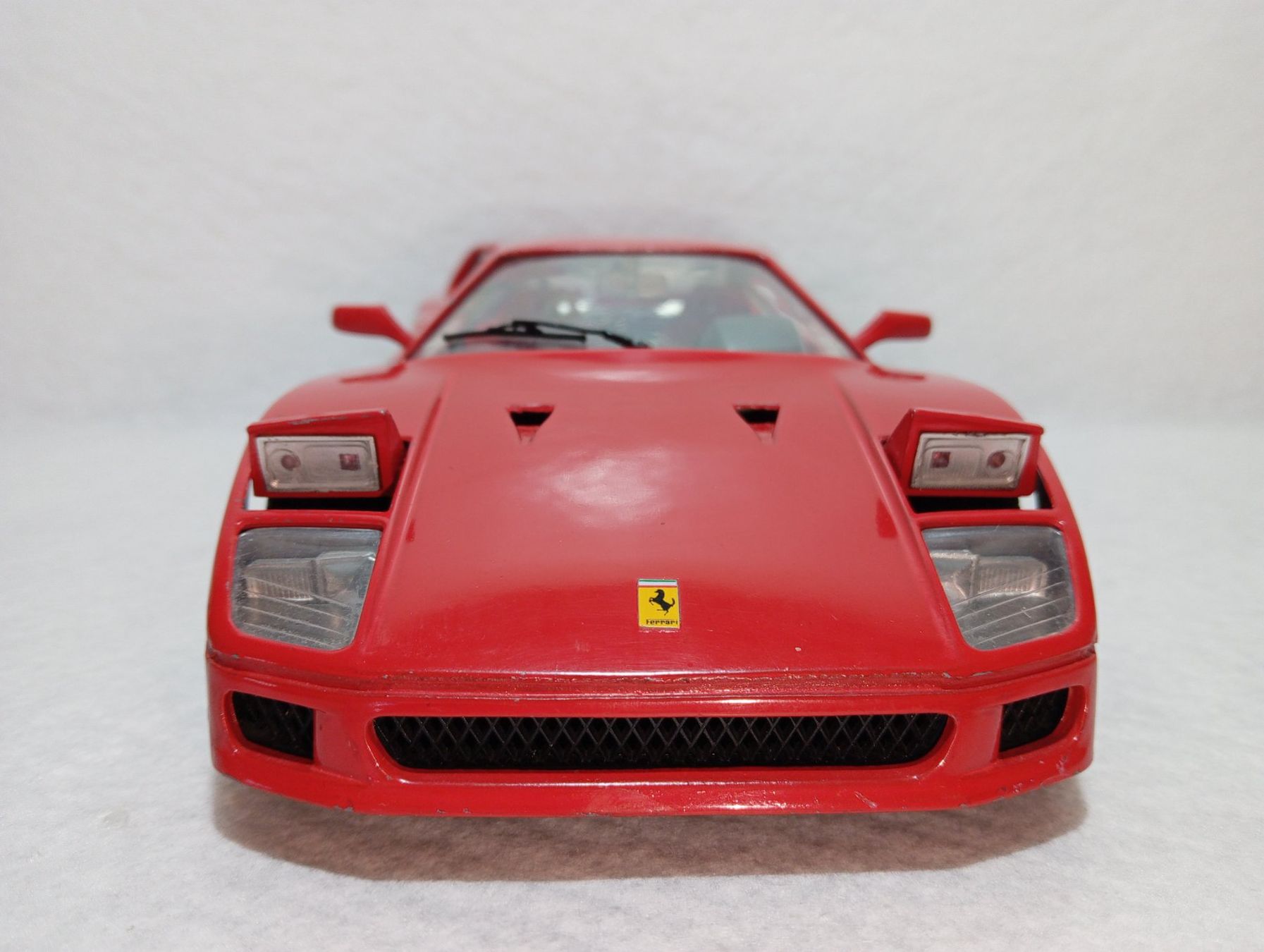 Modellautos: Ferrari F40 – Gebraucht aus Huttwil von Secondtrain 2