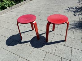 2 Stück Design Hocker Horgen Glarus von Hans Bellmann
