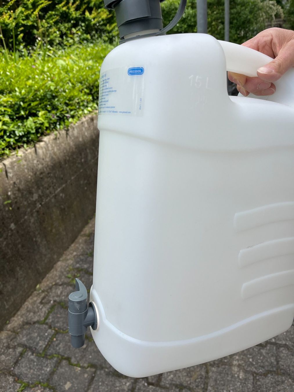 Réservoirs, bidons et tuyaux: Wasserkanister – D'occasion à Ittigen par jea_285k 3