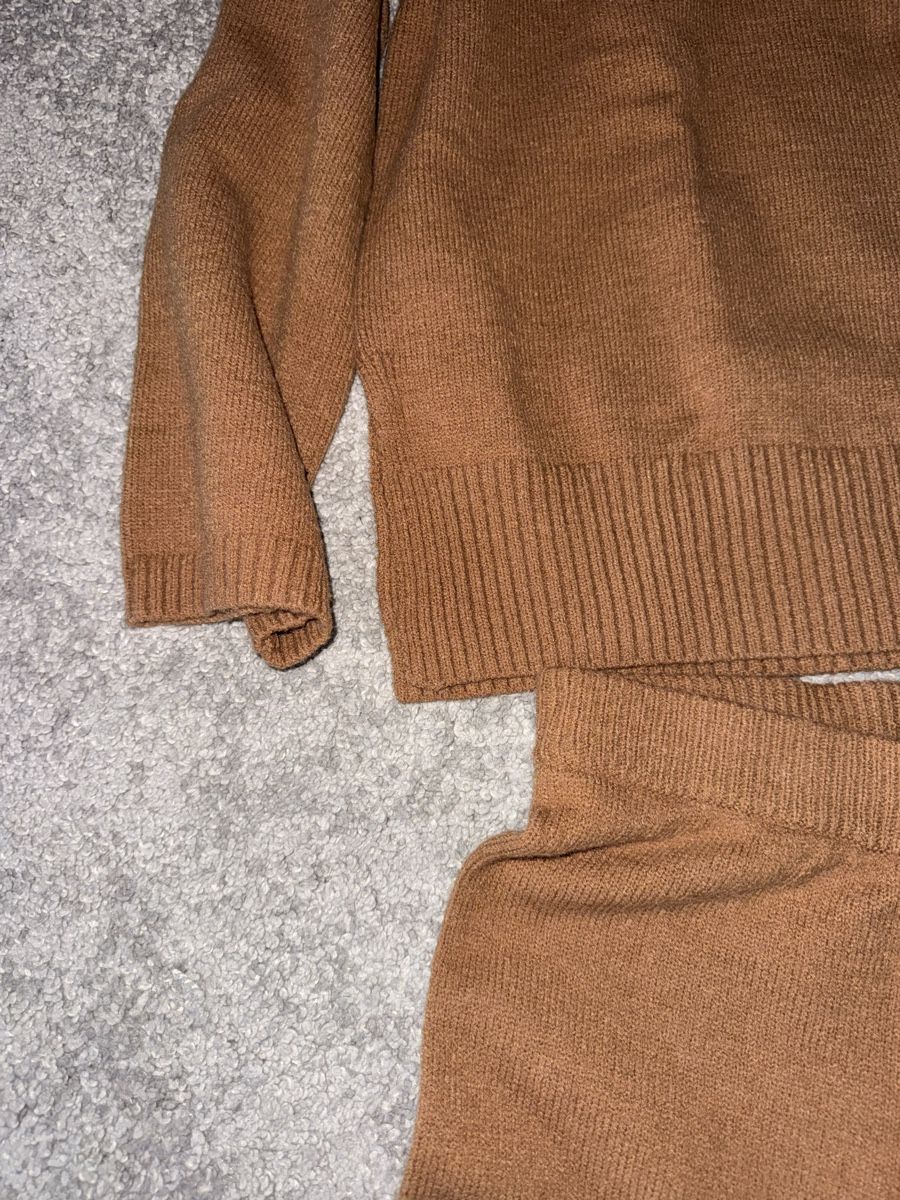 Kleiderpakete: Ensemble beige – Neu (gemäss Beschreibung) aus Fontainemelon von erin.blm 2