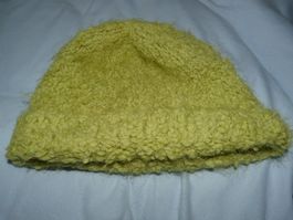 Handgestrickte Mütze, lime