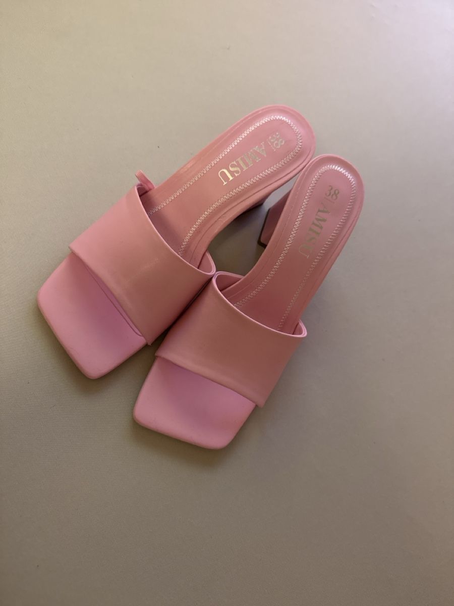 Scarpe da donna: Heels – Nuovo (secondo la descrizione) da Leibstadt venduto da lua_hd6w