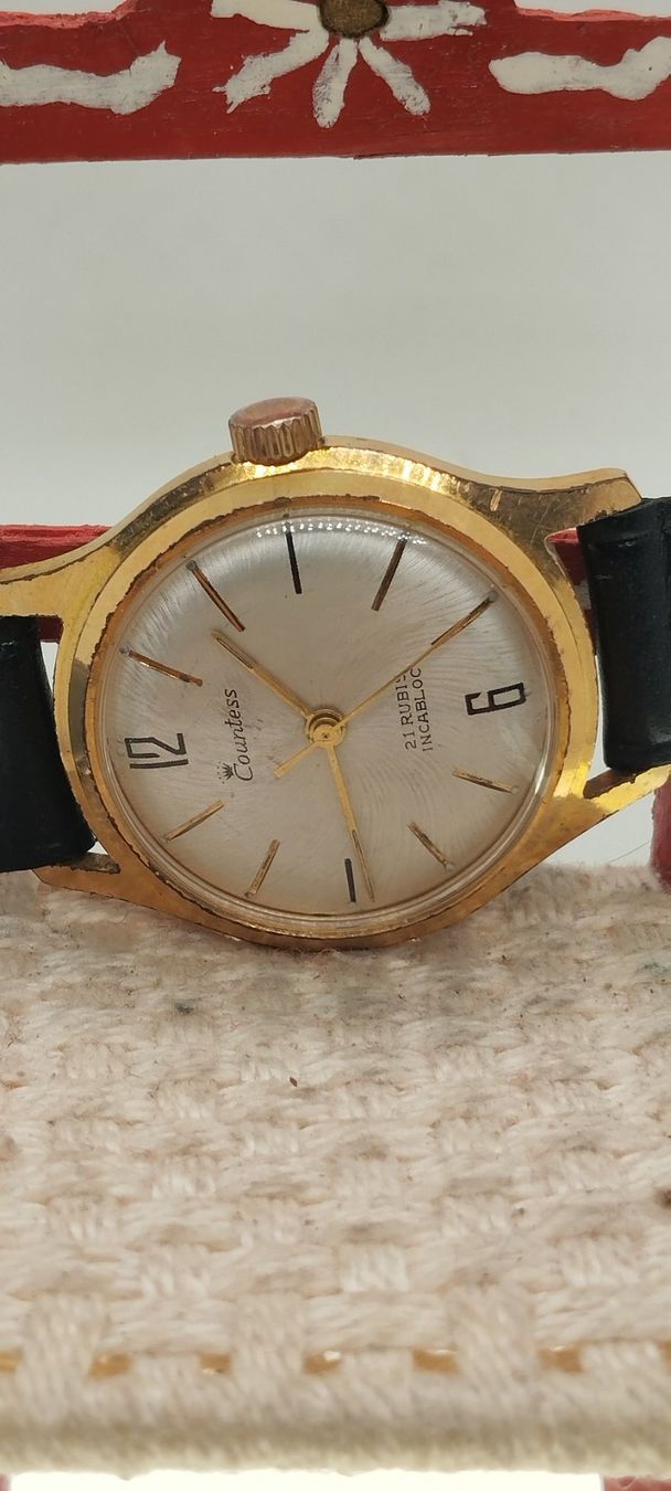 Uhren: Montre countess – Gebraucht aus La Chaux-de-Fonds von jac_9llg 2