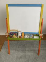 Kindertafel aus Holz inkl. Zubehör