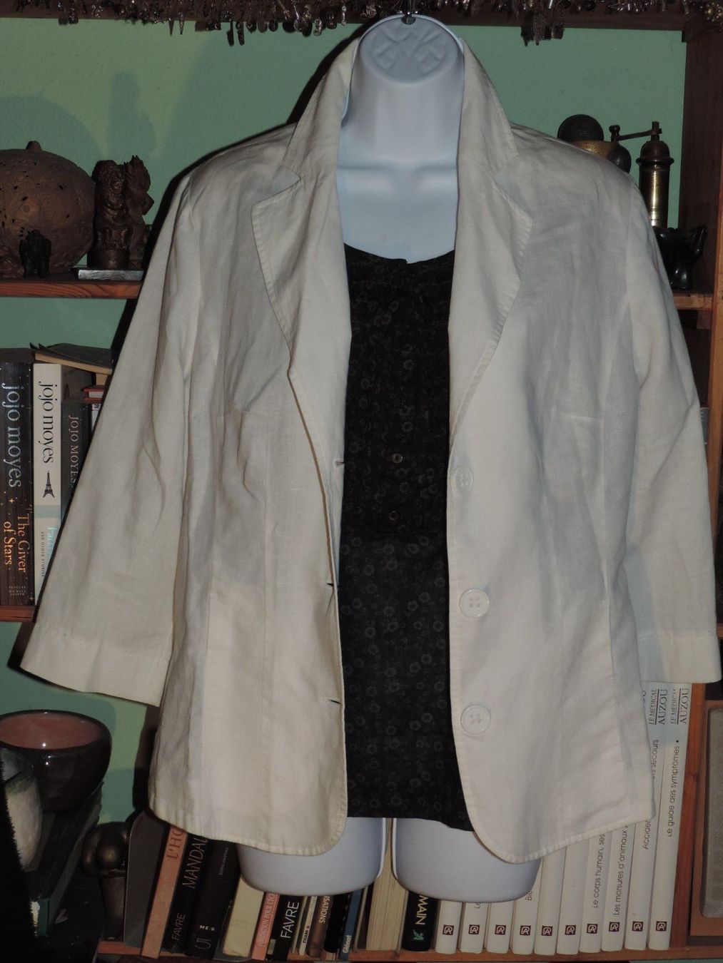 Lotti di vestiti: ensemble haut avec veste blanche – Usato da Genève venduto da Axelle333