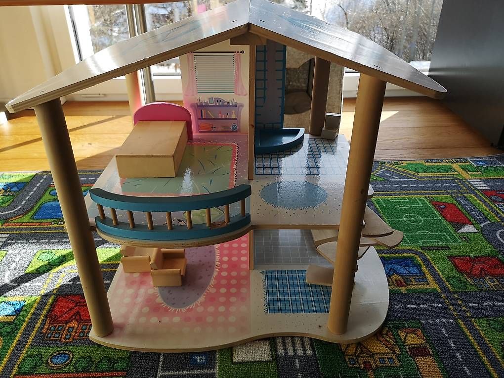 Case e mobili per bambole: Puppenhaus zu verkaufen – Usato da Plaffeien venduto da bet_wn26