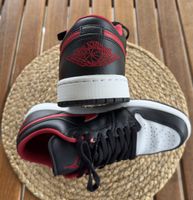 Air Jordan 1 Low "White Toe"