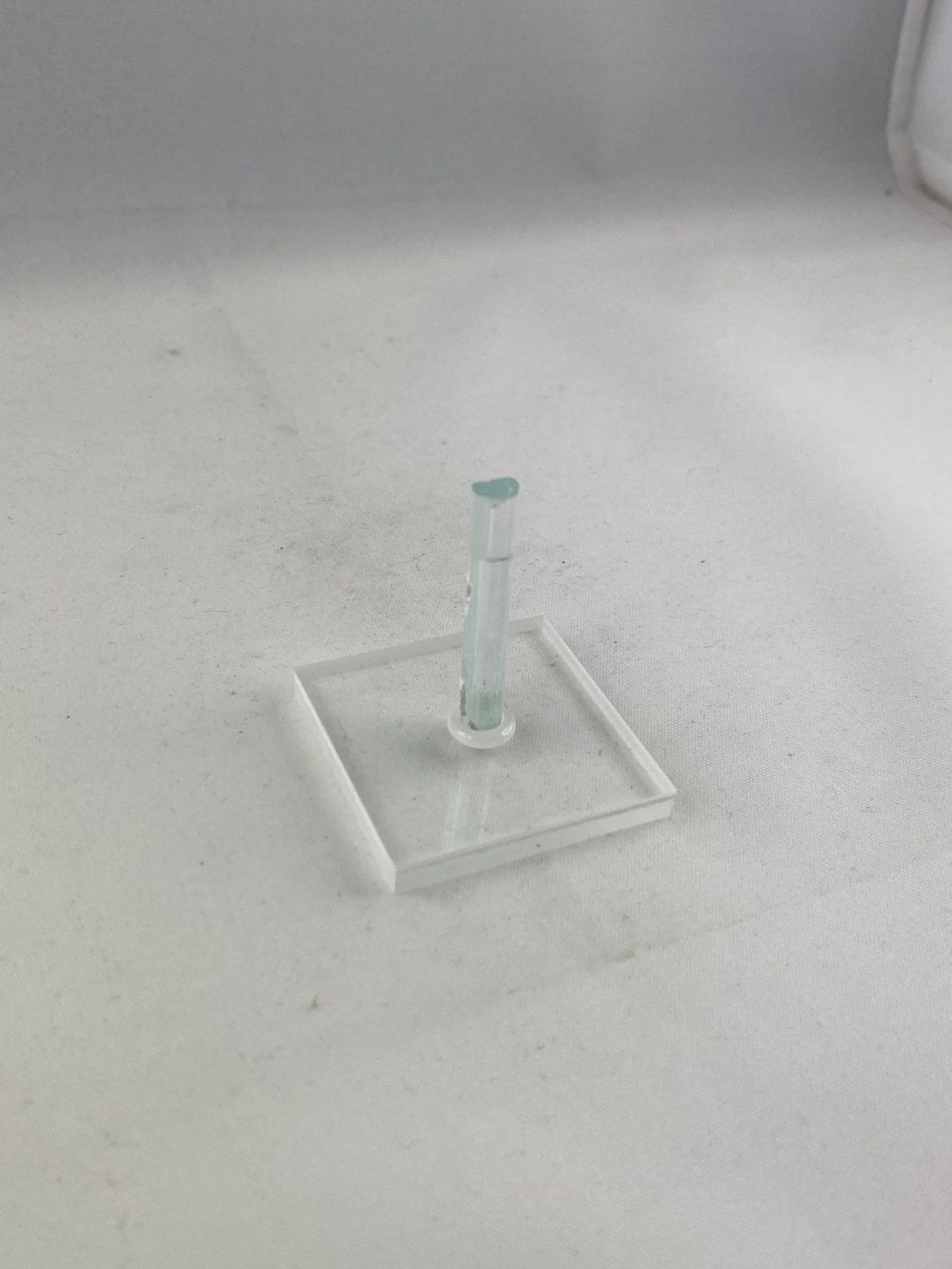 Minerali & Pietre curative: Aquamarine 0.6cm 0.5cm 3.6cm 3g – Usato da Schinznach Bad venduto da Prosperos 5