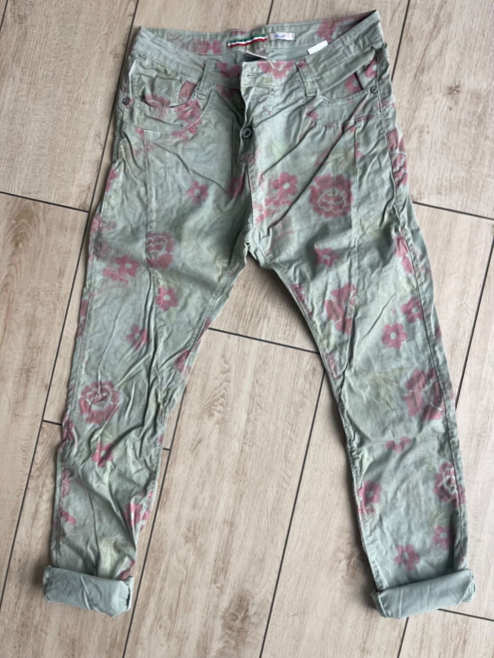 Please Jeans Pantaloni: Please Baggy P78 taille S – Usato da Aproz (Nendaz) venduto da zeavendre