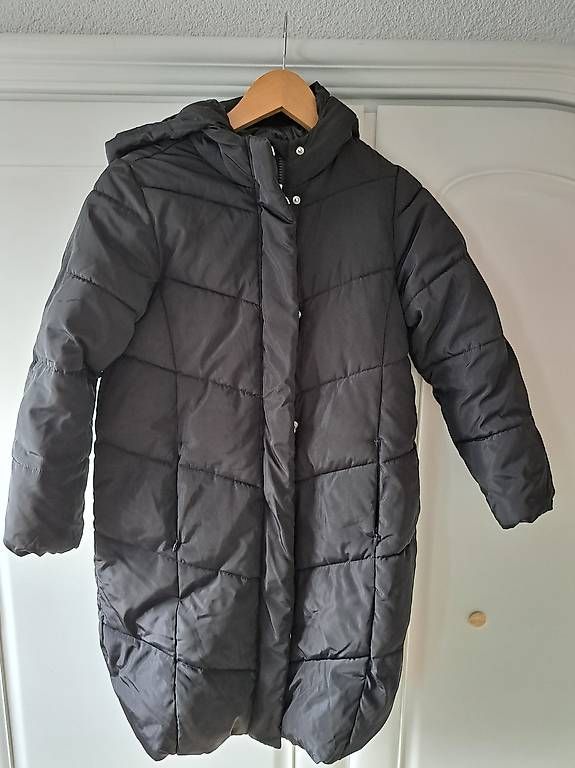 Giacche & Cappotti: M&S Wintermantel Gr. 9-10j – Usato da Horgen venduto da sabimia
