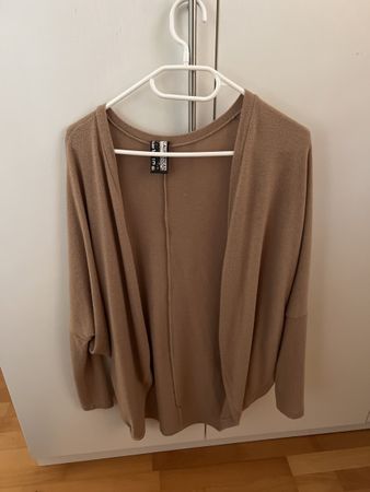 Strickjacke nude