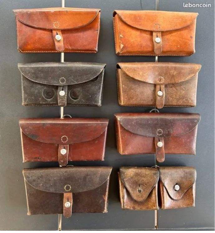 Lot De 2 Cartouchières De Chasse Anciennes En Cuir - Vintage, Pour Collection