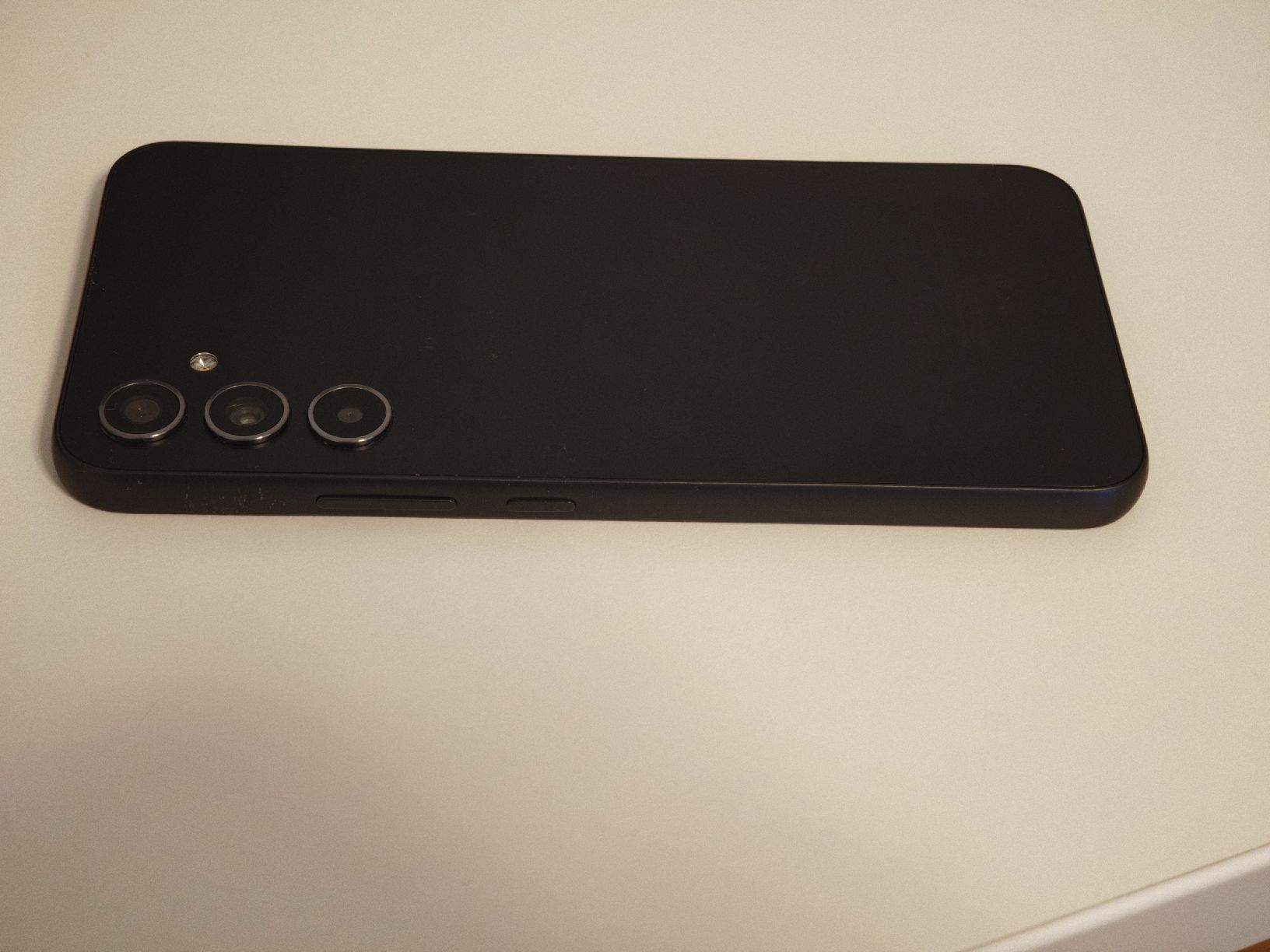 Samsung Telefoni cellulari / Smartphones: Samsung Galaxy A34 5G - 256 GB – Usato da Volketswil venduto da Dbx_856 5