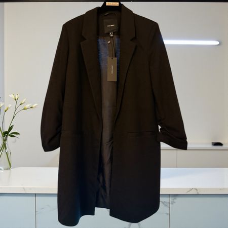 Schicker Mantel von Vero Moda, neu mit Etikett, Grösse s