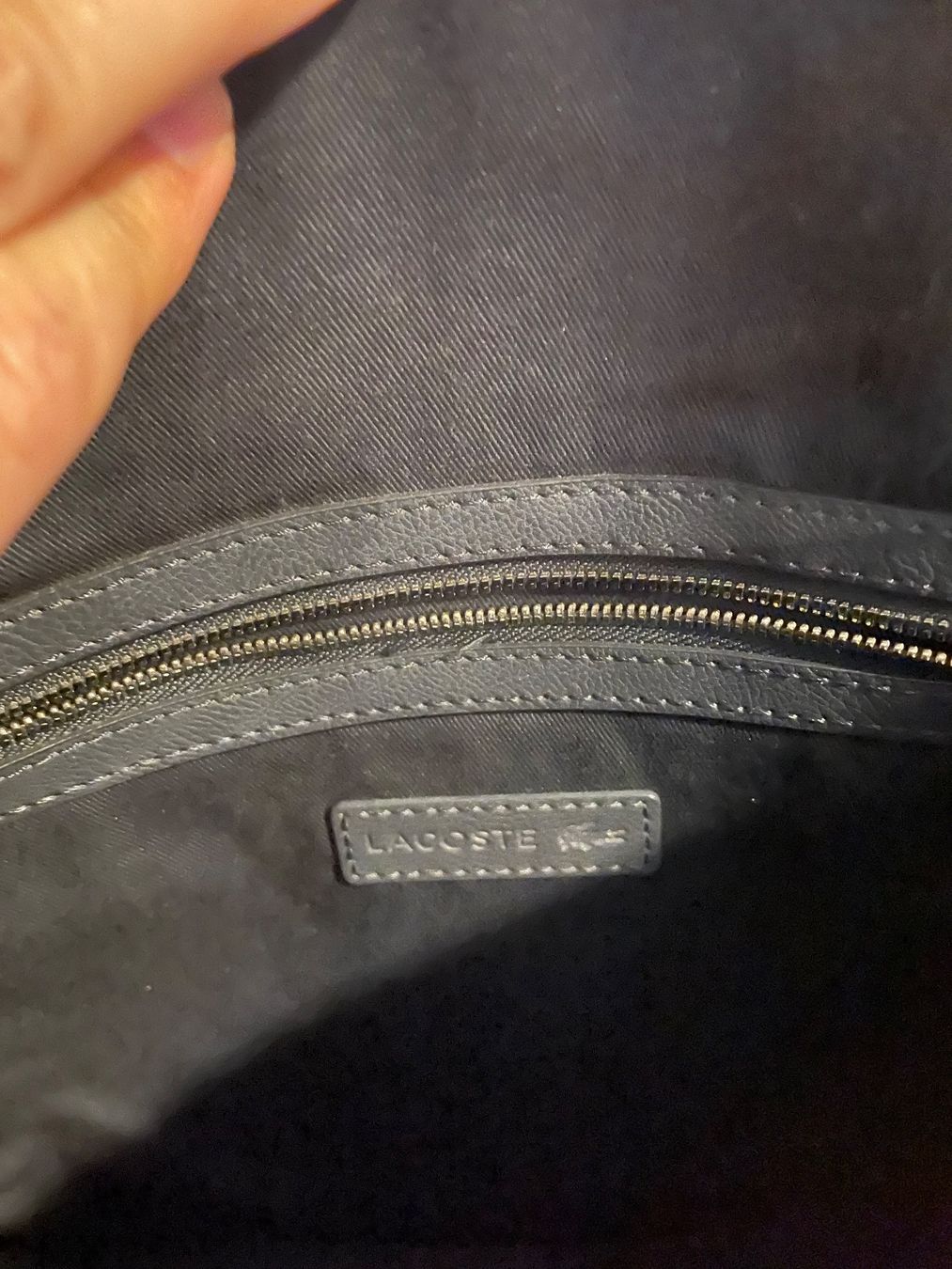 Altro in  Abbigliamento & Accessori: Sac bandoulière noir Lacoste – Usato da Pully venduto da kaba07 2