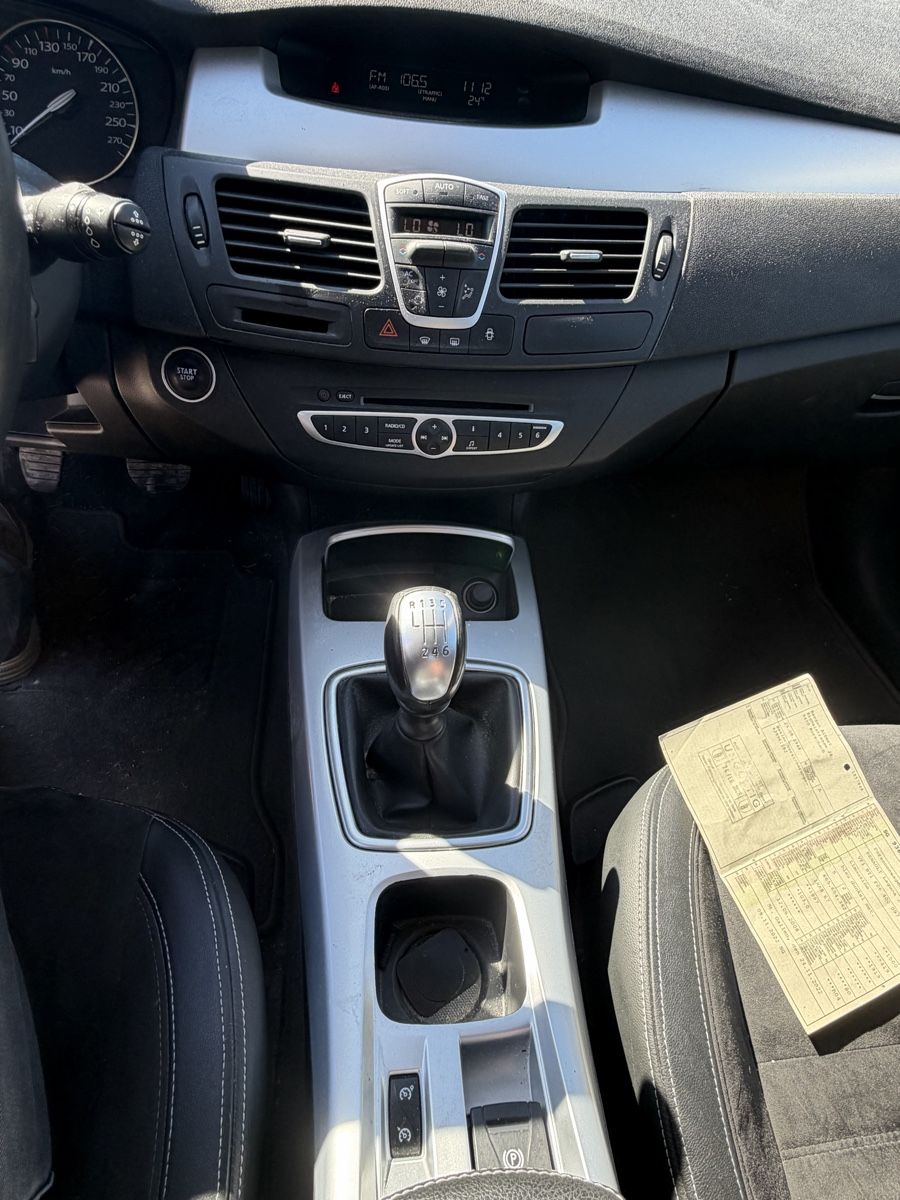 Renault Automobili: Renault Laguna 2.0 Benzin – Difettoso da Mollis venduto da BSL10 8