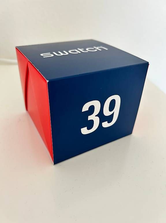 Orologi: SWATCH WHAT IF...TARIFFS?  39% - Neu originalverpackt – Usato da Biel/Bienne venduto da ste_8vdy
