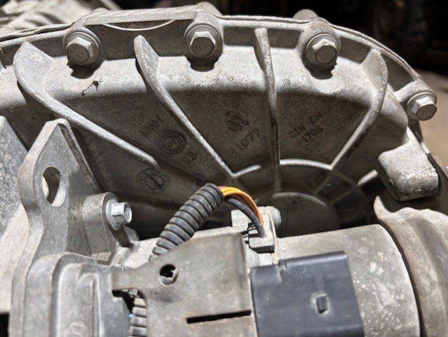 VW Tutti pezzi di ricambio auto: Verteilergetriebe VW Touareg 3.0TDI – Usato da Brülisau venduto da AdrianD01 3