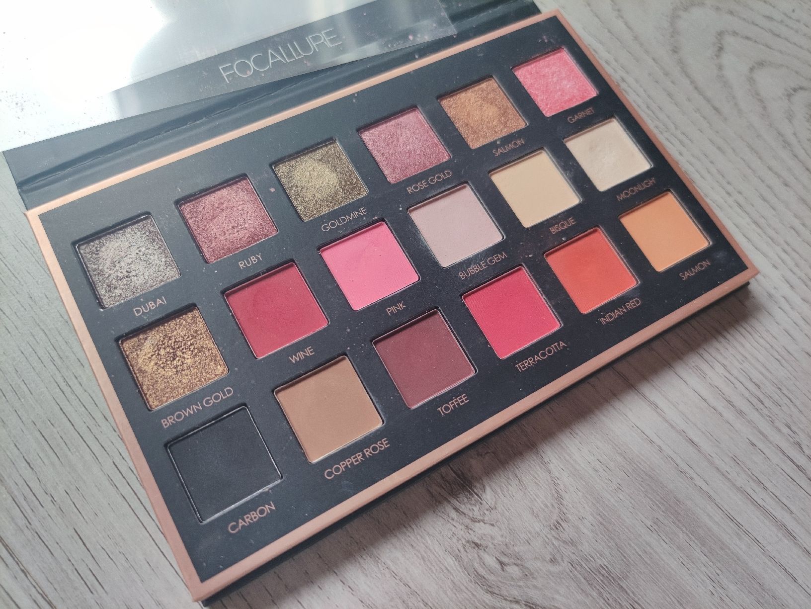 Make-up: Focallure Lidschattenpalette – Usato da Nottwil venduto da sukkus.ch 2