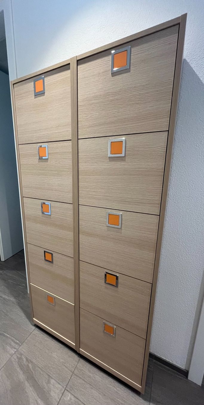 Armoires: Schuhschrank 2 Elemente 10 Klappen – D'occasion à Unterkulm par ant_dvh6 1