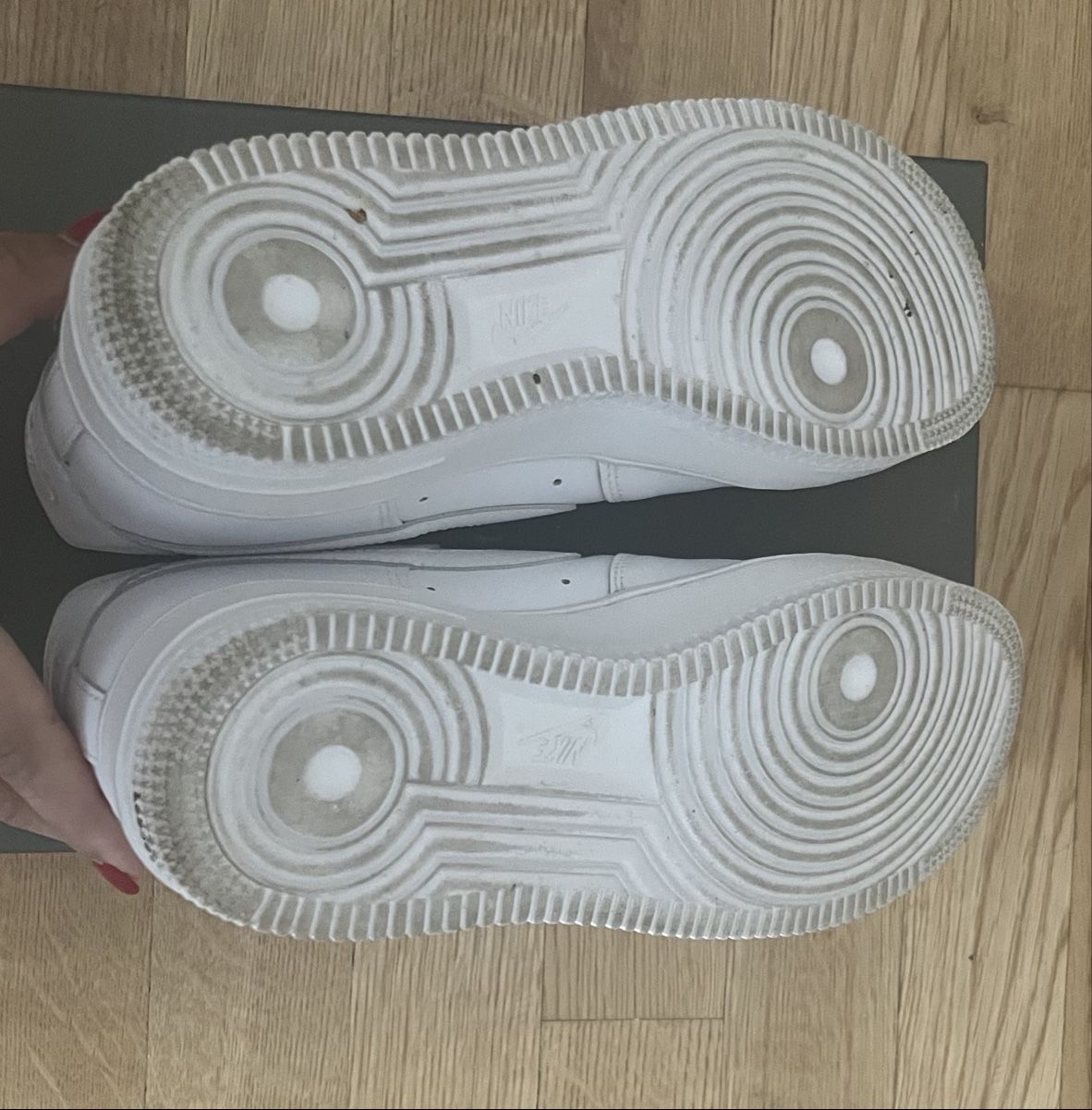 Nike Scarpe da uomo: Nike Air Force 1 White size 38 – Usato da Zürich venduto da Kellly104 4
