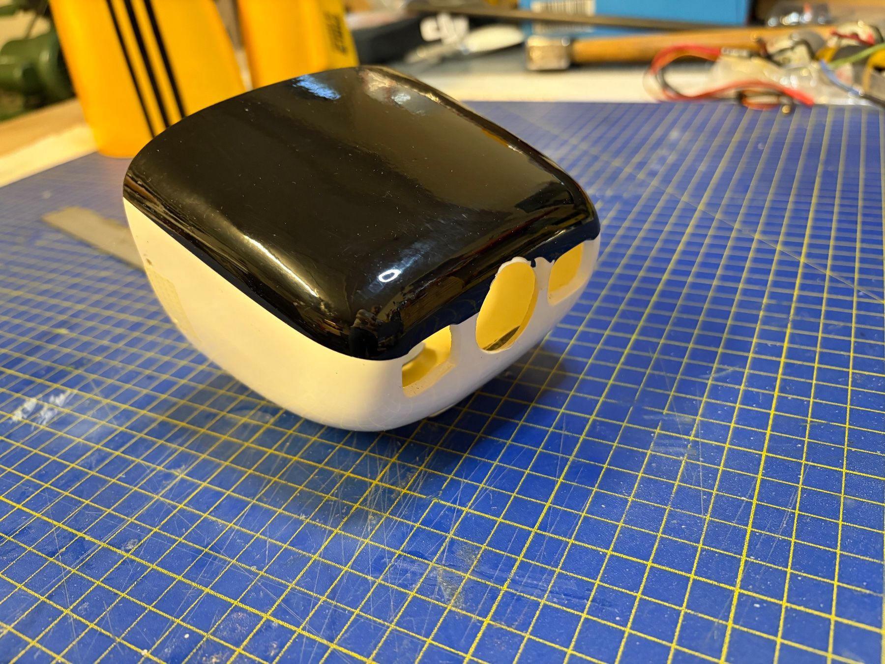 RC Modellbau: Modellflieger Haube schwarz weiss – Gebraucht aus Glattbrugg von Olio7 1