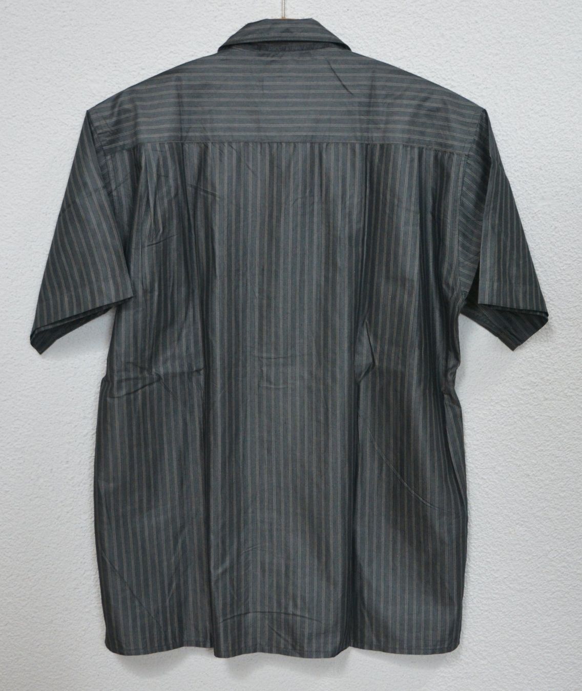 Chemises: Gestreiftes Kurzarm Herren-Hemd – D'occasion à Niederhasli par littledrop 2