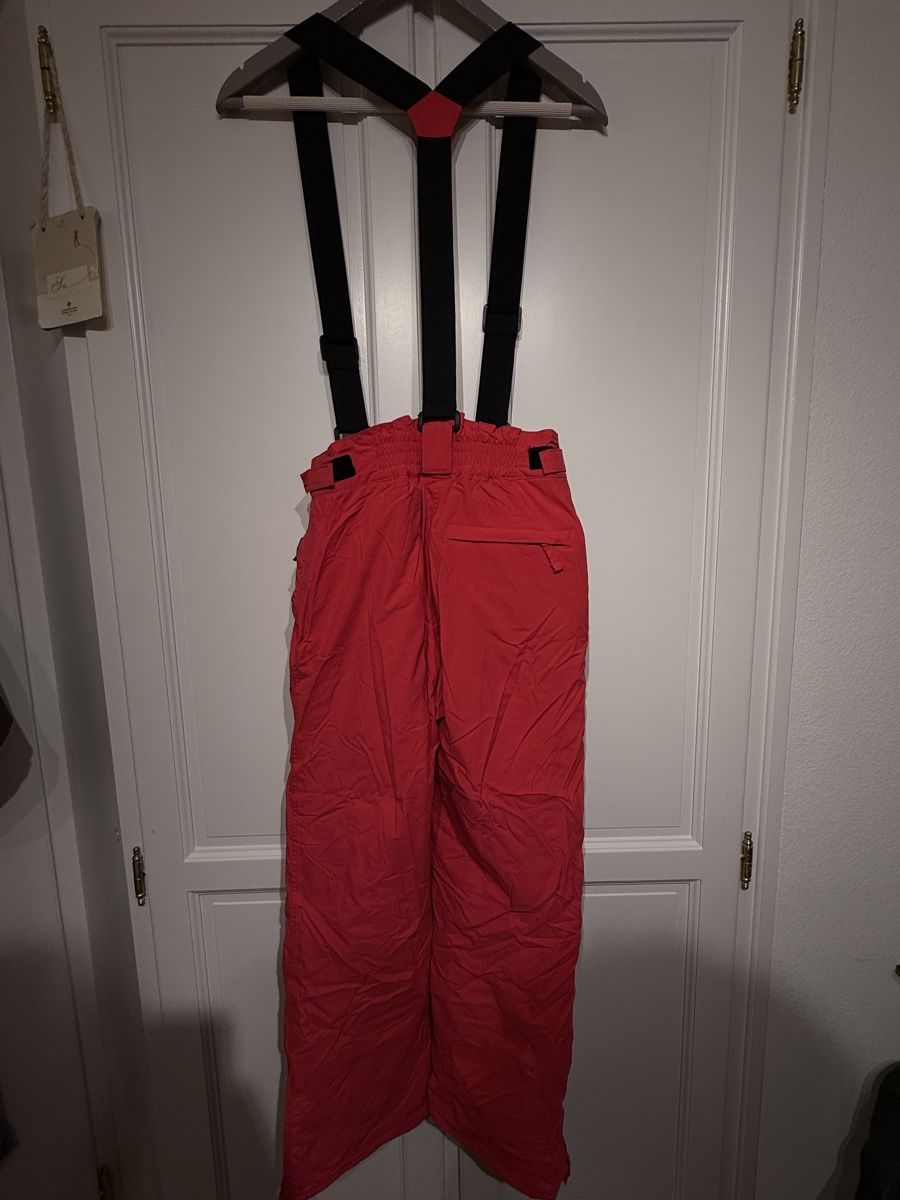 Hosen: Rote Skihose, Celsius, Grösse 152, ab 1 CHF – Gebraucht aus Bottmingen von mat_77yv 4