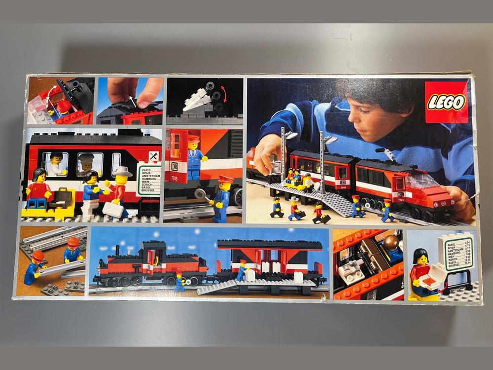 LEGO 7745 High-Speed City Express Passenger Train Set