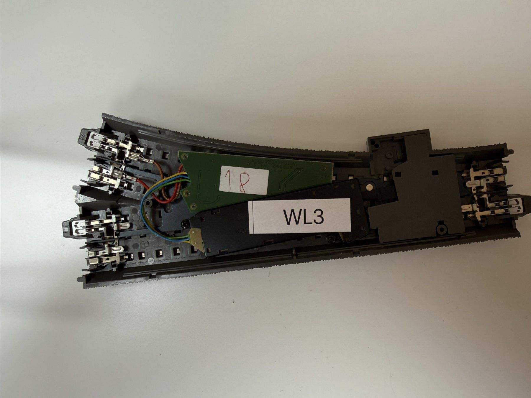 Märklin Modellini di ferrovie: Märklin Weiche 24611 links – Usato da Rottenschwil venduto da master007pc 1