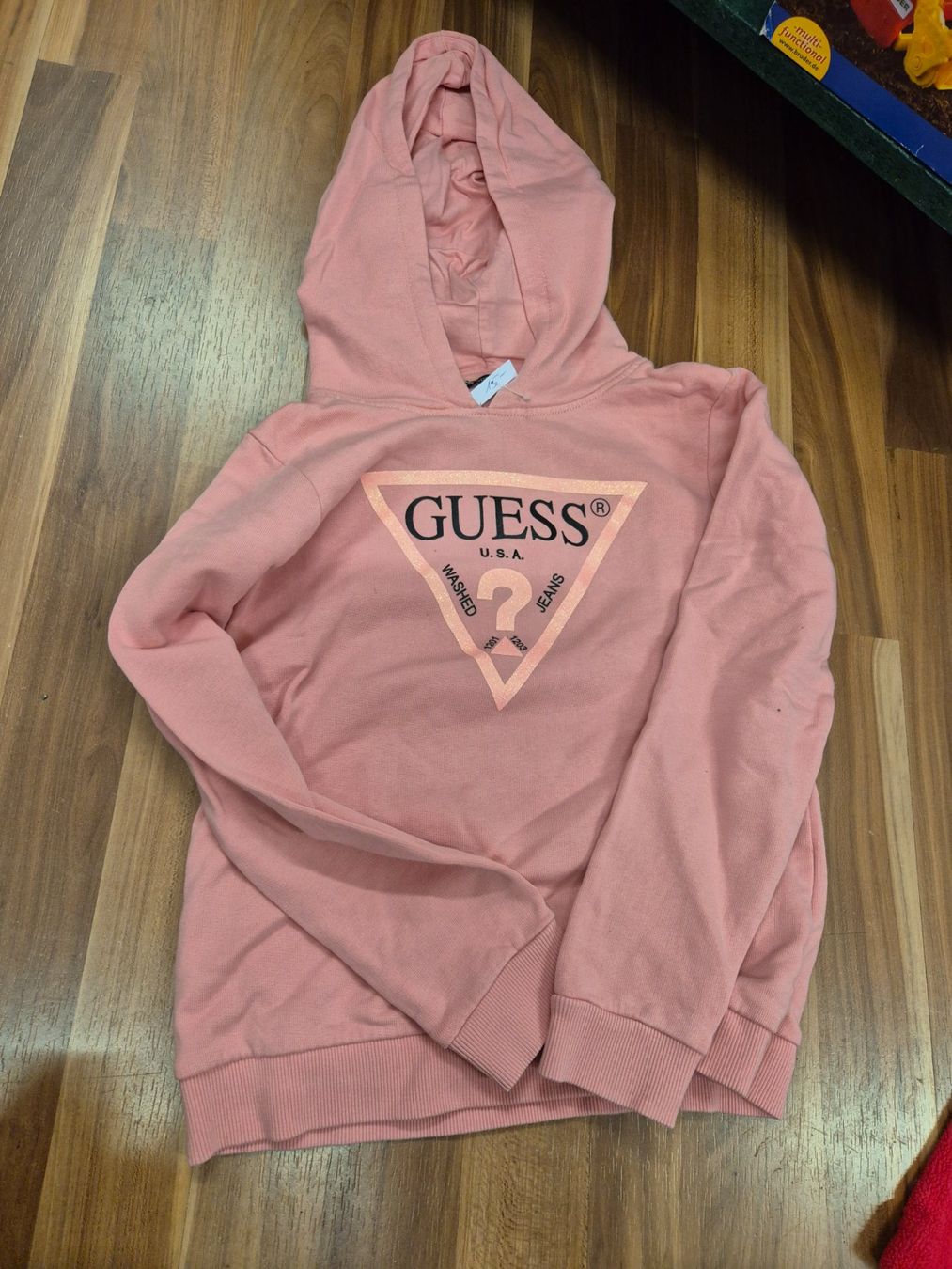 Maglioni & Felpe: 1 Guess Pullover oder 2 Fliesspullis Gr. 122 K29 – Usato da Spiegel b. Bern venduto da Flamingo07 1