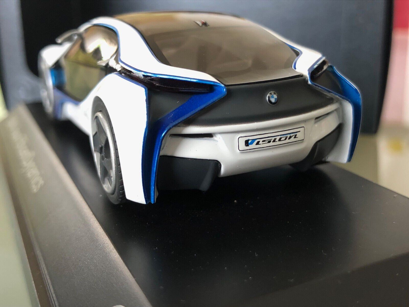 BMW Modellautos: BMW Vision Efficient Dynamics – Neu und originalverpackt aus Flawil von Imperiosud 7