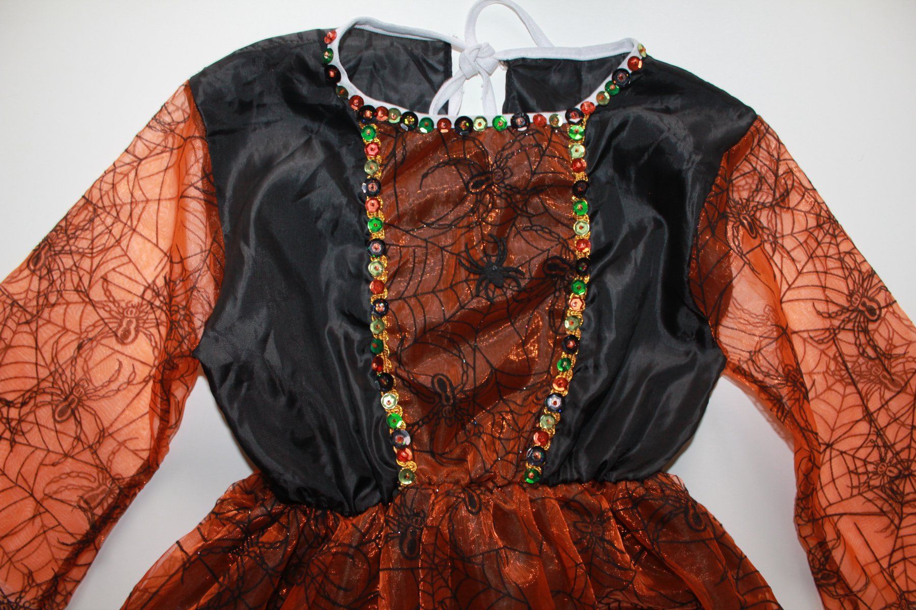 Kostüme: Costume sorcière / Hexe t. 5 - 6 ans – Gebraucht aus Peseux von CoolShoping 3